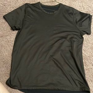 Men’s Lululemon Shirt